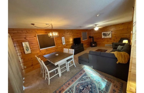 Isle Casa | Convienant location. Right on water. Private boat launch. Outdoor sauna!