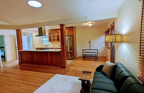 Sherman Oaks Cama Y Desayuno | Convinient Location in Los Angeles