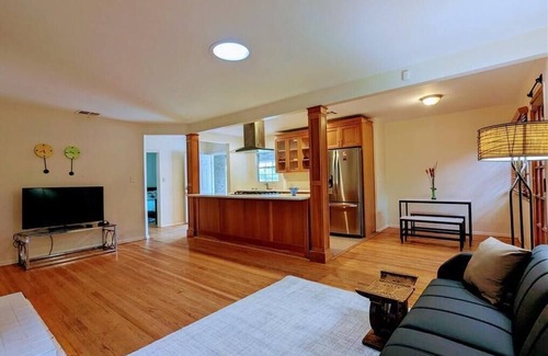 Sherman Oaks Cama Y Desayuno | Convinient Location in Los Angeles