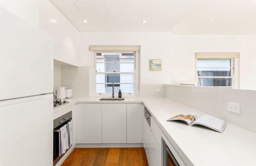 Coogee Apartamento | 'Coogee Cabanita' Charming Coastal Comfort