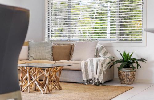 Macmasters Beach Casa | Cooinda by Coast Hosting