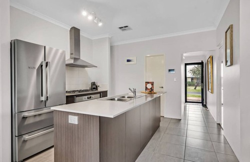 Eaton Apartamento | Cooinda Happy Place — 3BR Home with Pool