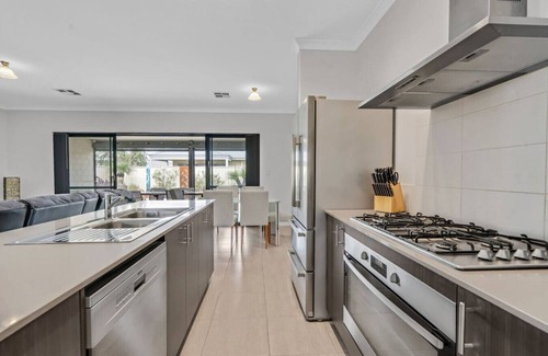 Eaton Apartamento | Cooinda Happy Place — 3BR Home with Pool