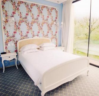 Alvados Hotel | Cooking and Nature - Emotional Hotel