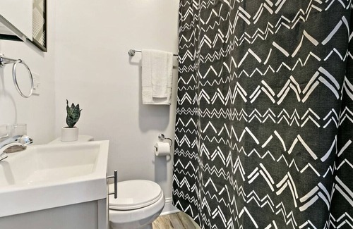 Wrigleyville Apartamento | Cool 2BR | Wrigleyville close to Fun City
