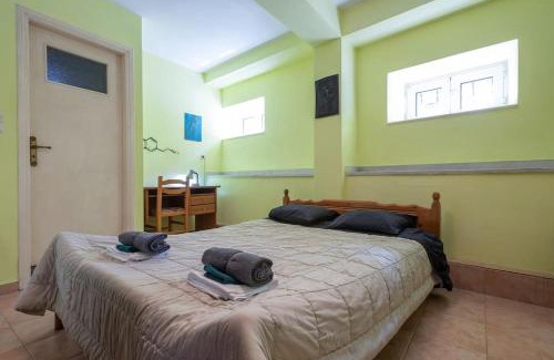 Myrina Apartamento | Cool and cozzy apartment 15 mins from the seaside