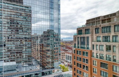 Prudential - St. Botolph Apartamento | Cool Back Bay 1BR w/ Gym, nr Copley T, by Blueground