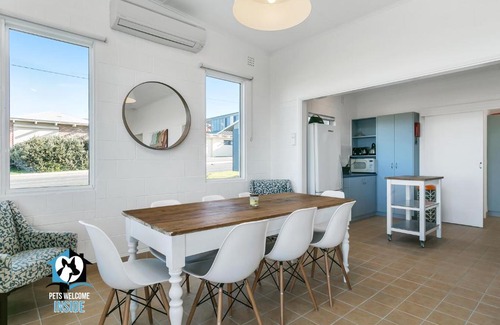 Middleton Casa | Cool Beach “Shack' + Spectacular Views + Netflix