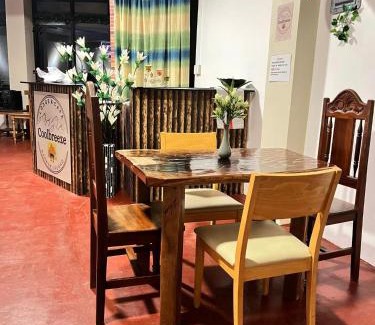 Banaue Cama Y Desayuno | Cool Breeze Lodge and Cafe