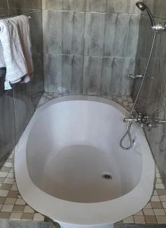 Tsantsabane Cama Y Desayuno | COOL CAVE B&B