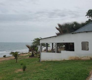 Brufut Cama Y Desayuno | COOL DOWN BEACH Bar
