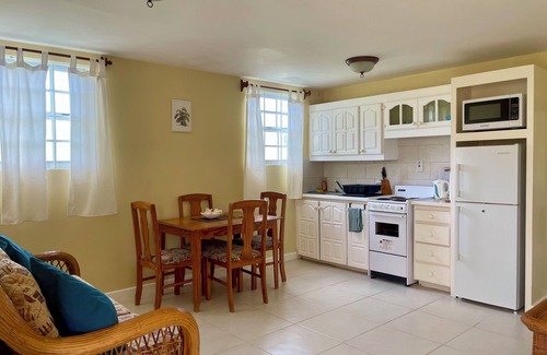 Atlantic Shores Apartamento | Cool, Self Contained, spacious 1-bedroom apartment in Christ Church