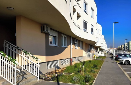 Kraljevec Sesvetski Apartamento | Cool studio apartment with all you need in charming Sesvete