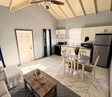 All Saints Apartamento | Coolidge Inn
