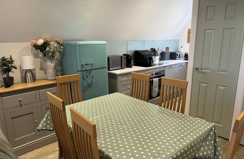 Bude Chalet De Esquí | Coombe View Cornwall Holiday Lodge Near Bude. Sea Views. Large Patio Sleeps 6.