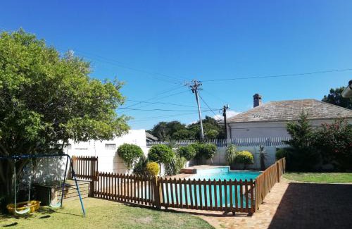 Pinelands Chalet De Esquí | Coons Cove