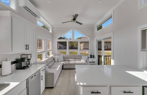 Cooperstown Casa | Coop Diamonds Sunrise Estates I - Sleeps 12, Private heated pool.