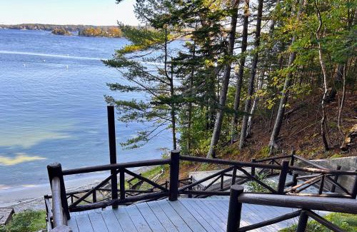 Boothbay Harbor Hotel | Cooper Cottage