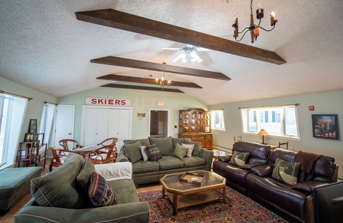 West Dover Casa | Cooper Hill Inn