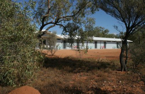 Eromanga Hotel | Cooper's Country Lodge