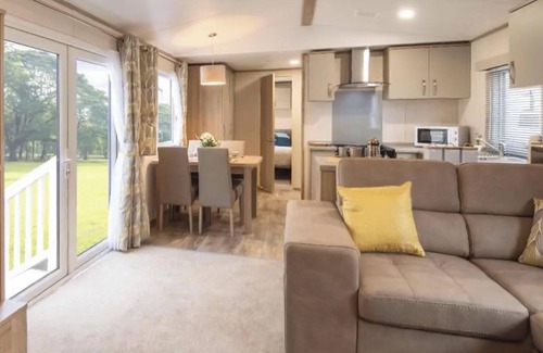 Colchester Cabina | Fantastic Family 3-Bed static Caravan cooper bea