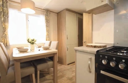 Colchester Cabina | Fantastic Family 3-Bed static Caravan cooper bea