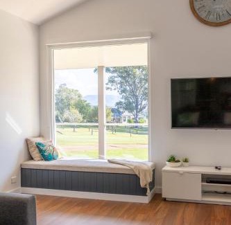 Lovedale Casa | Coopers Lodge, Lovedale - A rural escape in the heart of wine country