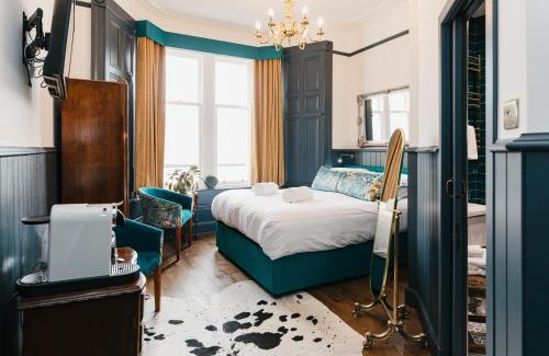 Muthill Hotel | Coorie Inn Restaurant and Rooms