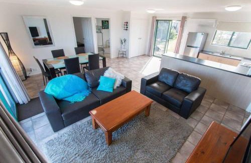 Bonney Casa | Coorong Lakeside Cottage