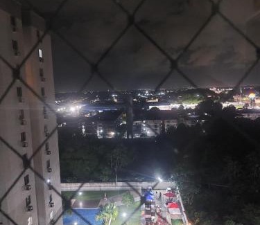 Tenone Apartamento | COP 30 ALUGO Apartamento mobiliado com excelente localização e condomínio completo