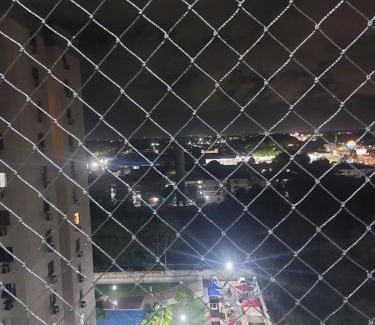 Tenone Apartamento | COP 30 ALUGO Apartamento mobiliado com excelente localização e condomínio completo