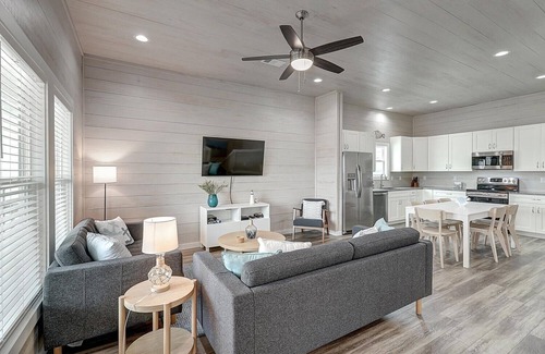 Rockport Casa | Copano Breeze 3 Bedroom Home by Redawning
