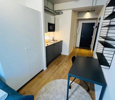 København NV Apartamento | Copenhagen Studio Double Bed and Kitchen