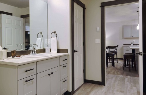 Butte Casa | Copper King Extended Stay Collection - 2 Bedroom Duplex
