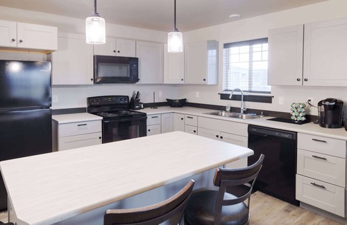Butte Casa | Copper King Extended Stay Collection - 2 Bedroom Duplex