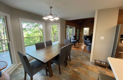 Dahlonega Cabina | Copper Ridge Lodge - Hot Tub/Fire Pit/Dog Friendly/4-Bedrooms/4-Bathrooms!