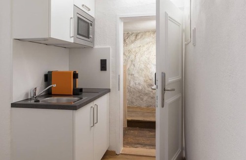 Altstadt Apartamento | Copper Room - APT. Stone Lodge Salzburg
