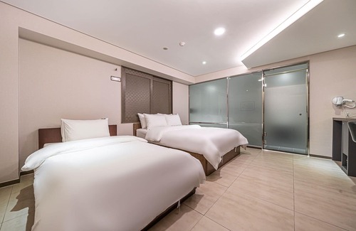 Guri Hotel | Guri Boutique Hotel Yeogi
