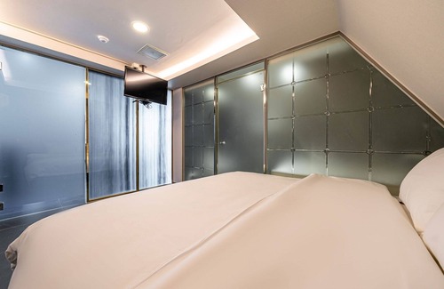 Guri Hotel | Guri Boutique Hotel Yeogi