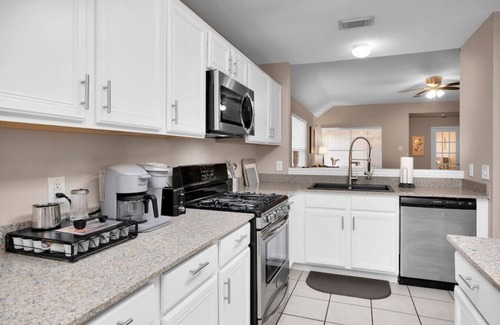 Spring Casa | Coppercrest · 4-Bedroom/2-Bath Home near The Woodlands