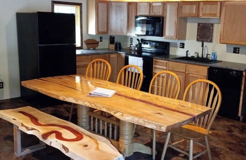 Ortonville Cabina | Copperhead Lodge