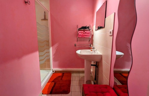 Moyenmoutier Cama Y Desayuno | Habitación Coquelicot, tranquilidad en plena naturaleza del siglo XVIII, desayuno incluido