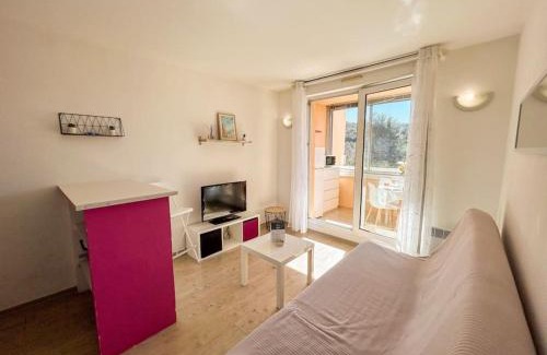 Sanary-sur-Mer Apartamento | Coquet studio dans résidence avec piscine Sanary