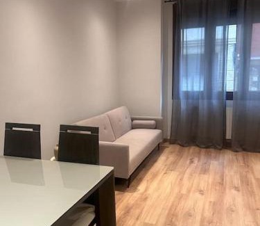 San Francisco Apartamento | Coqueto apartamento cerca del casco Viejo con garaje gratis
