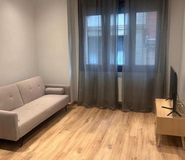San Francisco Apartamento | Coqueto apartamento cerca del casco Viejo con garaje gratis