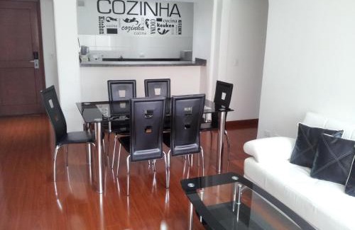 La Gran Via Apartamento | Cora 96 Street Apartments