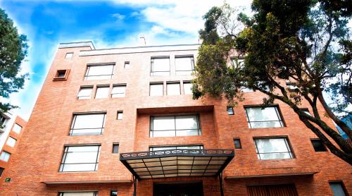 La Gran Via Apartamento | Cora 96 Street Apartments