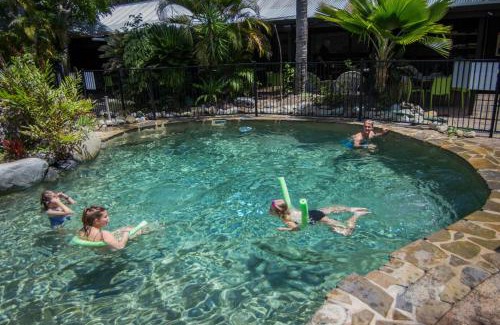 Port Douglas Cabina | Coral Beach Lodge