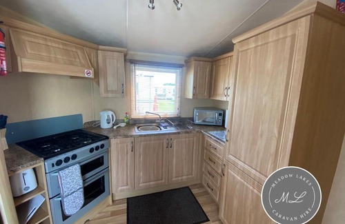 Ingoldmells Apartamento | Coral Beach - Row 73 Van 2, central heating, WiFi, bed linen - Meadow Lakes Caravan & Lodge Hire