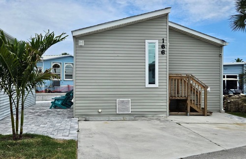 Nettles Island Cabaña | Coral Cabana, 166 Nettles - Dockside Beauty!